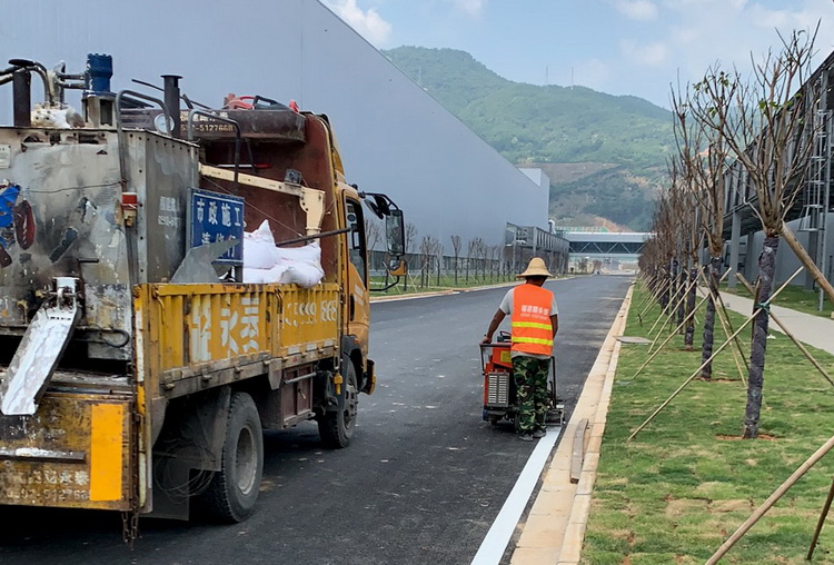 宁德汽车城地面停车场划线工程图4